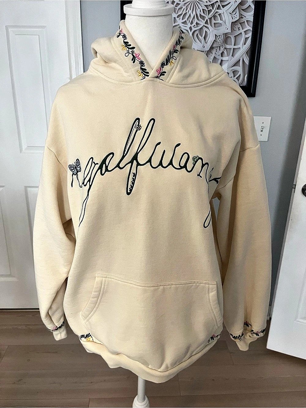 GOLF Floral Embroidered Hoodie Cream womens large